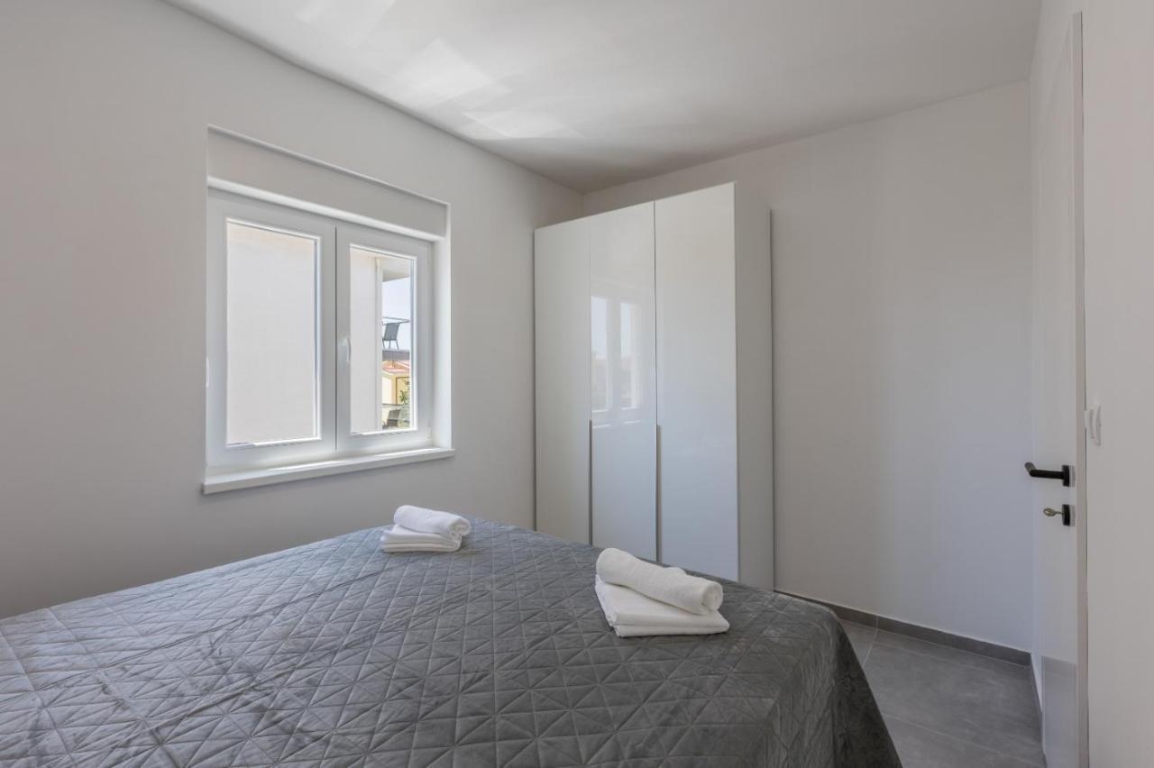 Carpe Diem Luxury Apartments 罗戈兹尼察 外观 照片