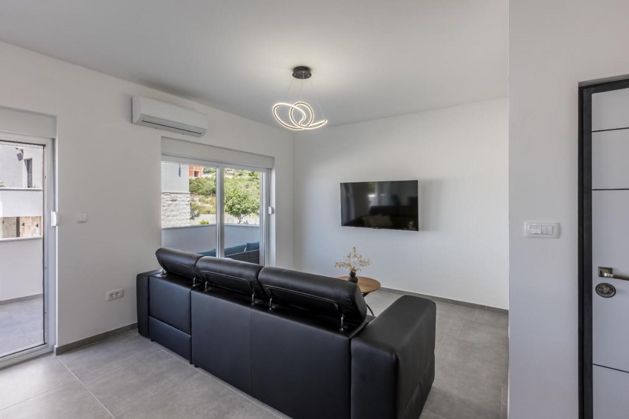 Carpe Diem Luxury Apartments 罗戈兹尼察 外观 照片